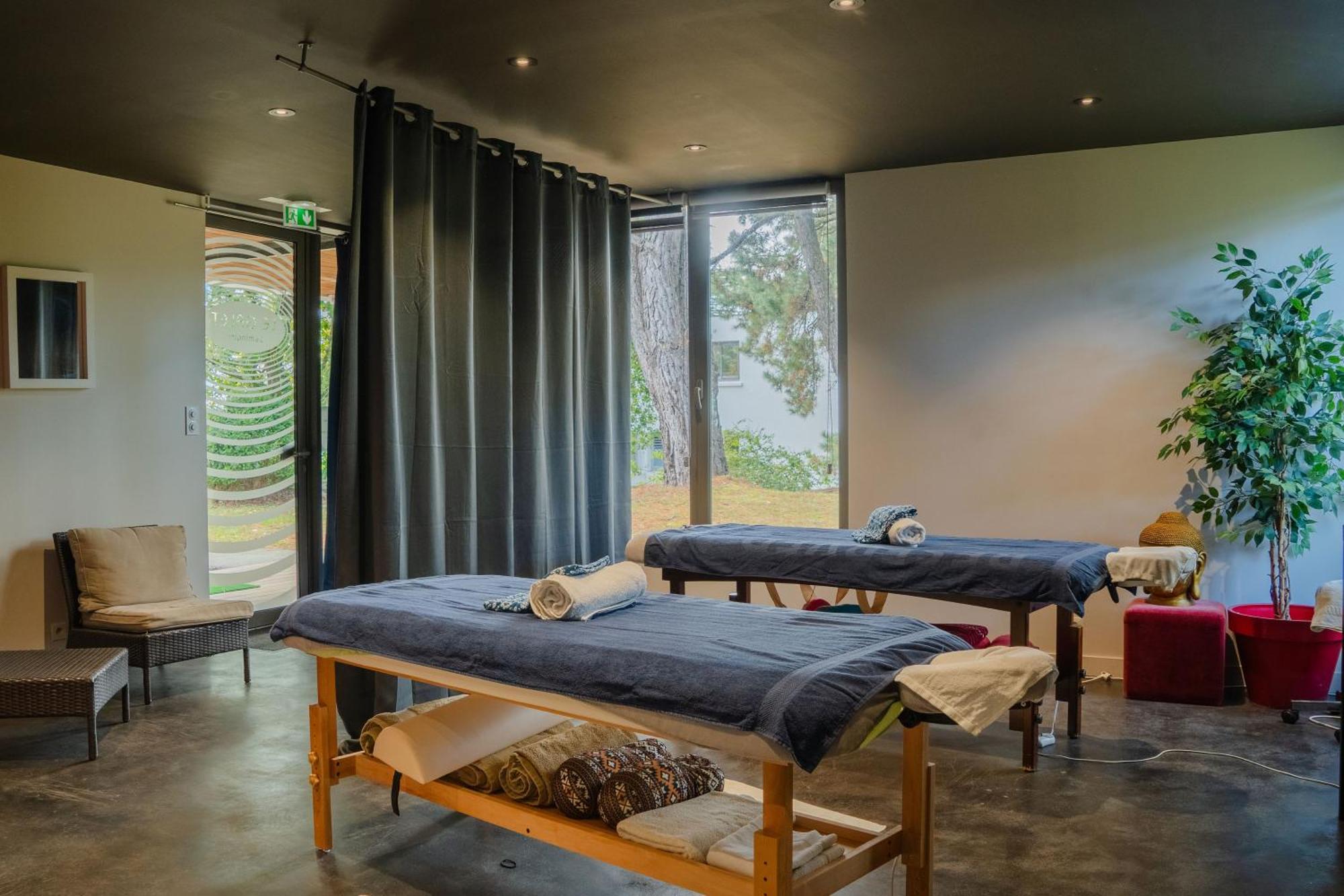 Le Galet Hotel&Spa Saint-Philibert  Buitenkant foto