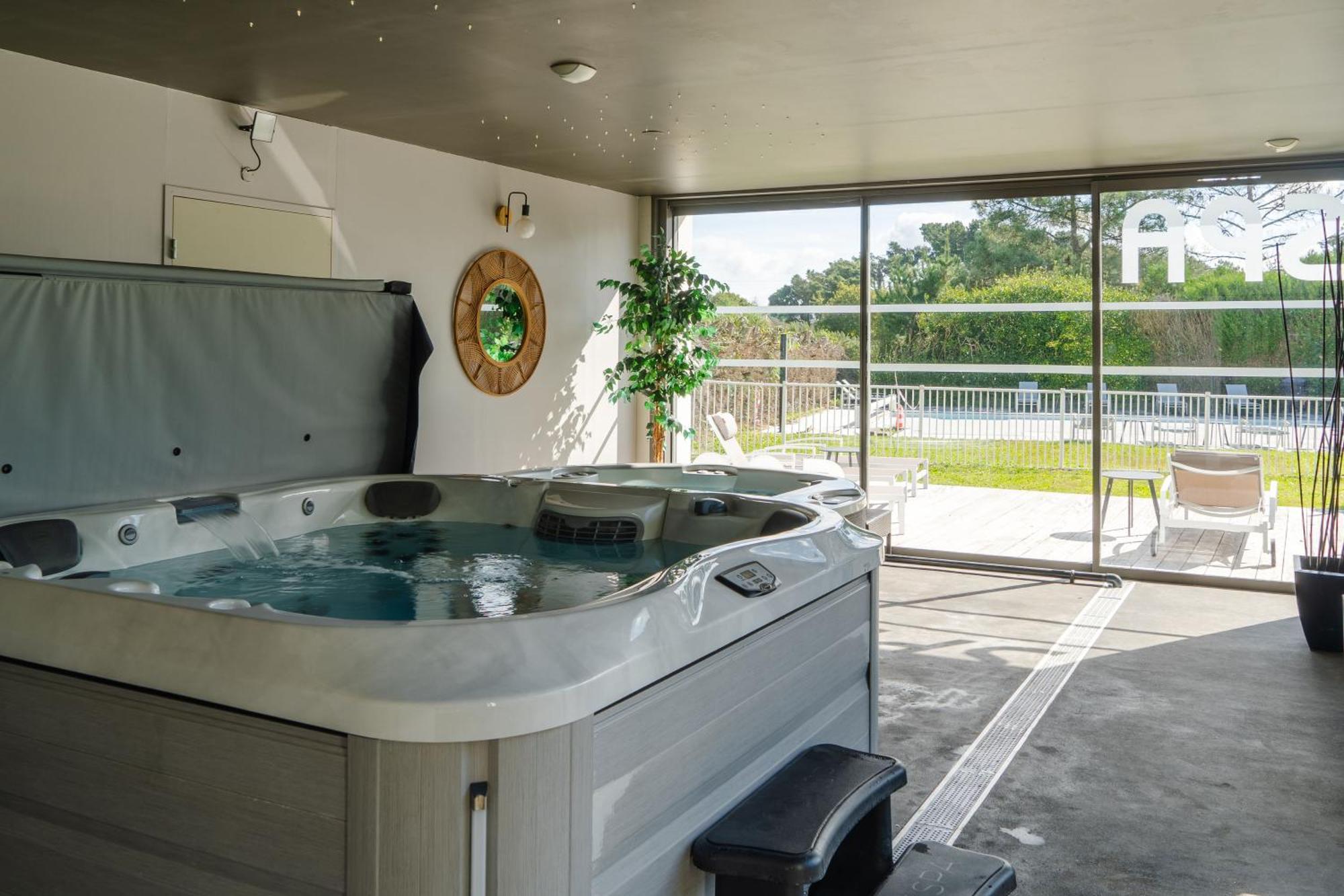 Le Galet Hotel&Spa Saint-Philibert  Buitenkant foto